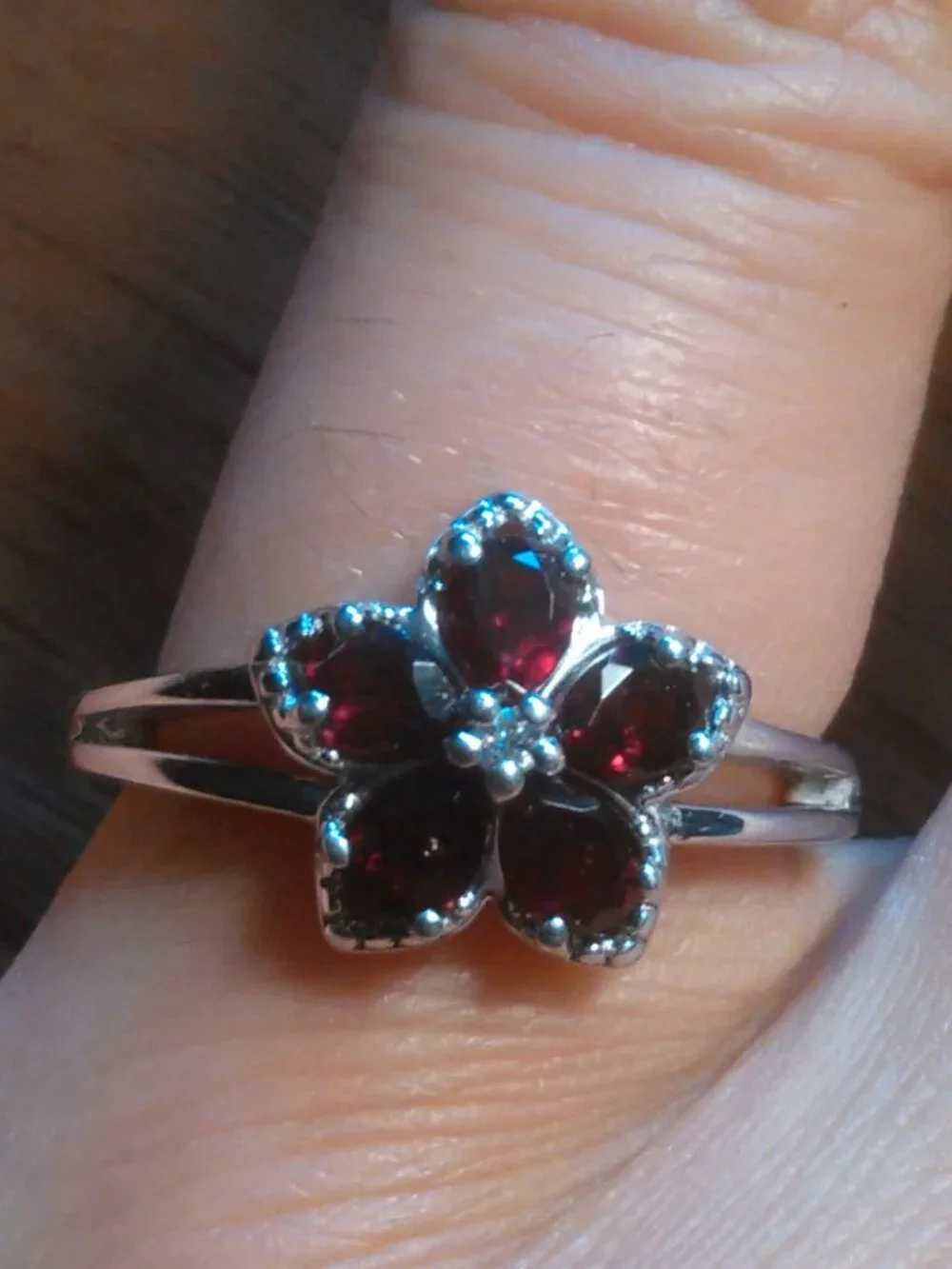 Premium Anthill Garnet and Moissanite Rhodium over Sterling Silver Ring (Size 7)
